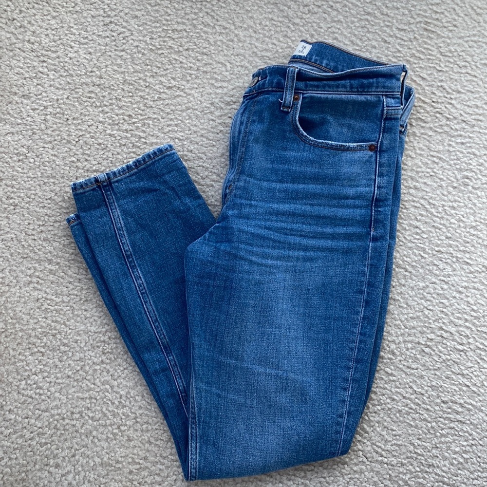 Women’s Abercrombie & Fitch The Skinny High Rise Jeans